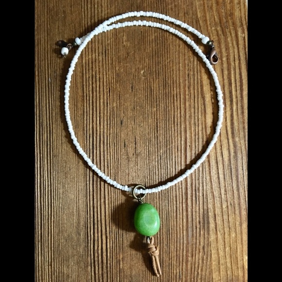 Green and White Beaded Ladies Beach Boho Necklace, Handmade Ladies Necklace - Picture 5 of 6